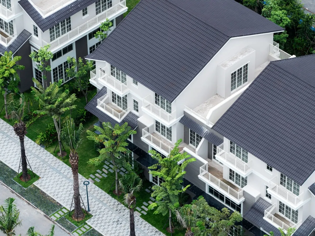 Cây bóng mát và cảnh quan nội khu phân khu Mùa Xuân