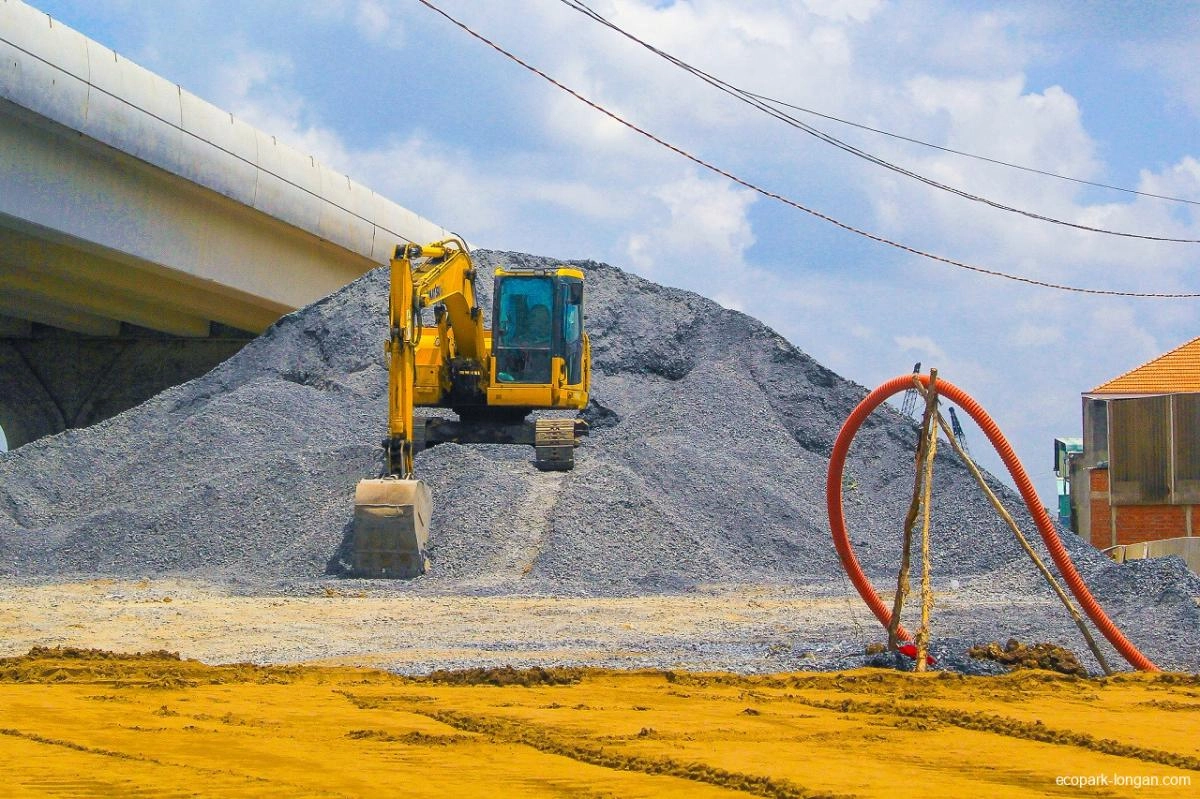 Toàn cảnh đoạn vành đai 3 qua Long An cũ: Đường đang trải nhựa, sắp thông xe